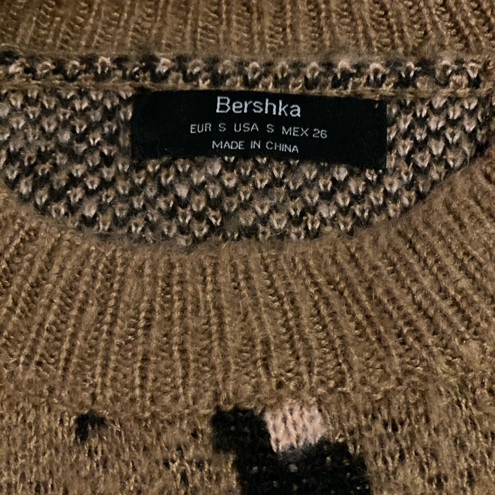 Leopard Print Sweater. - Picture 4 of 5